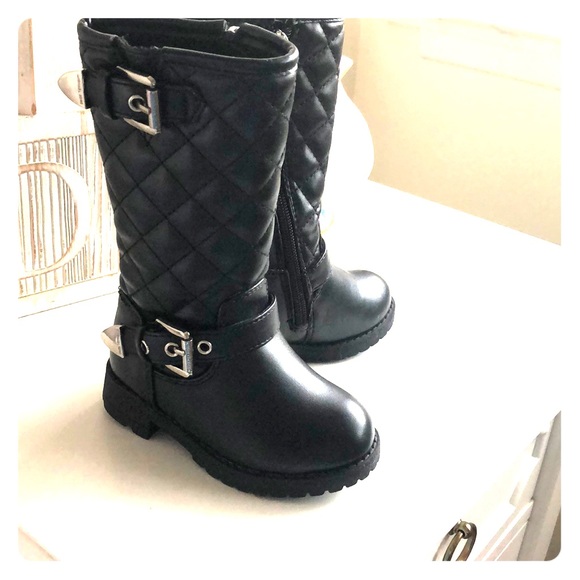 Michael Kors infant boots - Picture 1 of 3